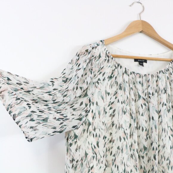 *RW&CO Sheer Chiffon Floral Print Gathered Blouse - Picture 4 of 9